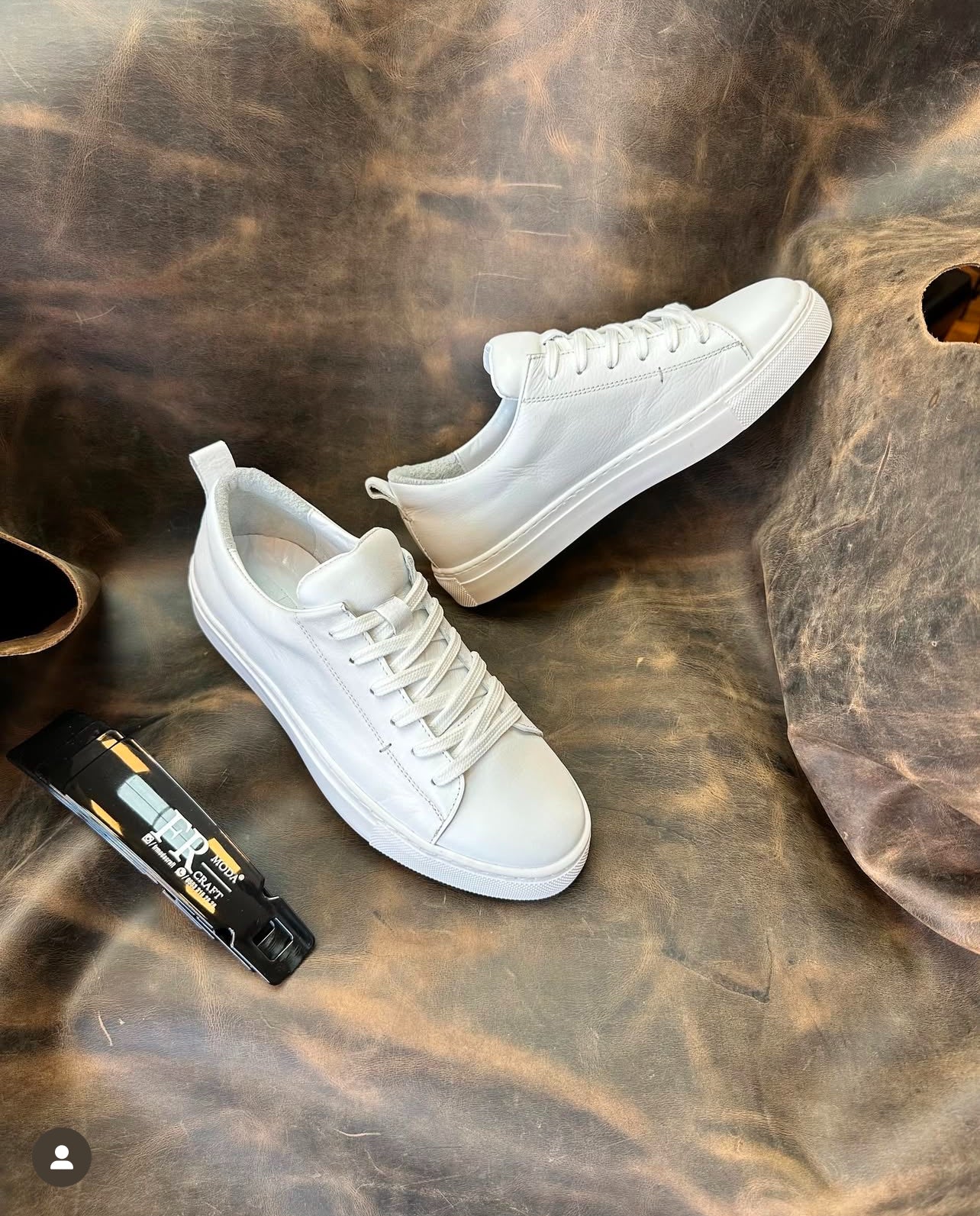 Leather Sneaker- White