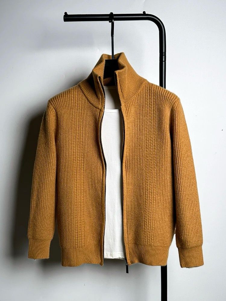 Zip up Sweater